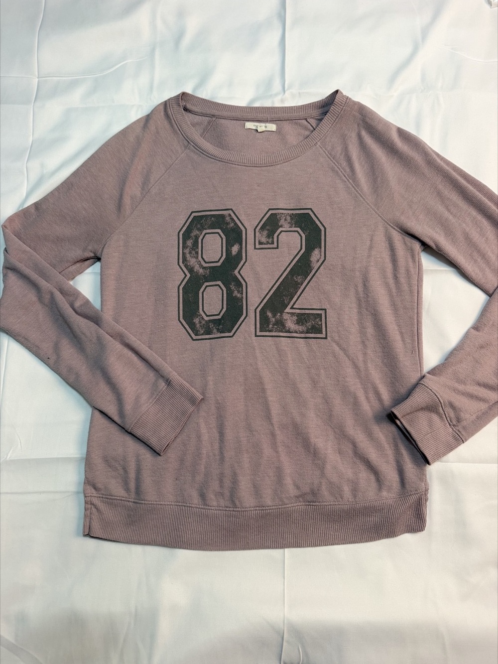Maurices Women's Long Sleeve Graphic sweatshirt- Size Medium